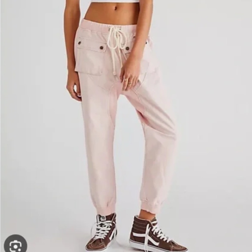One Teaspoon Free People NWT cargo cadet pants in Blush pink drawstring